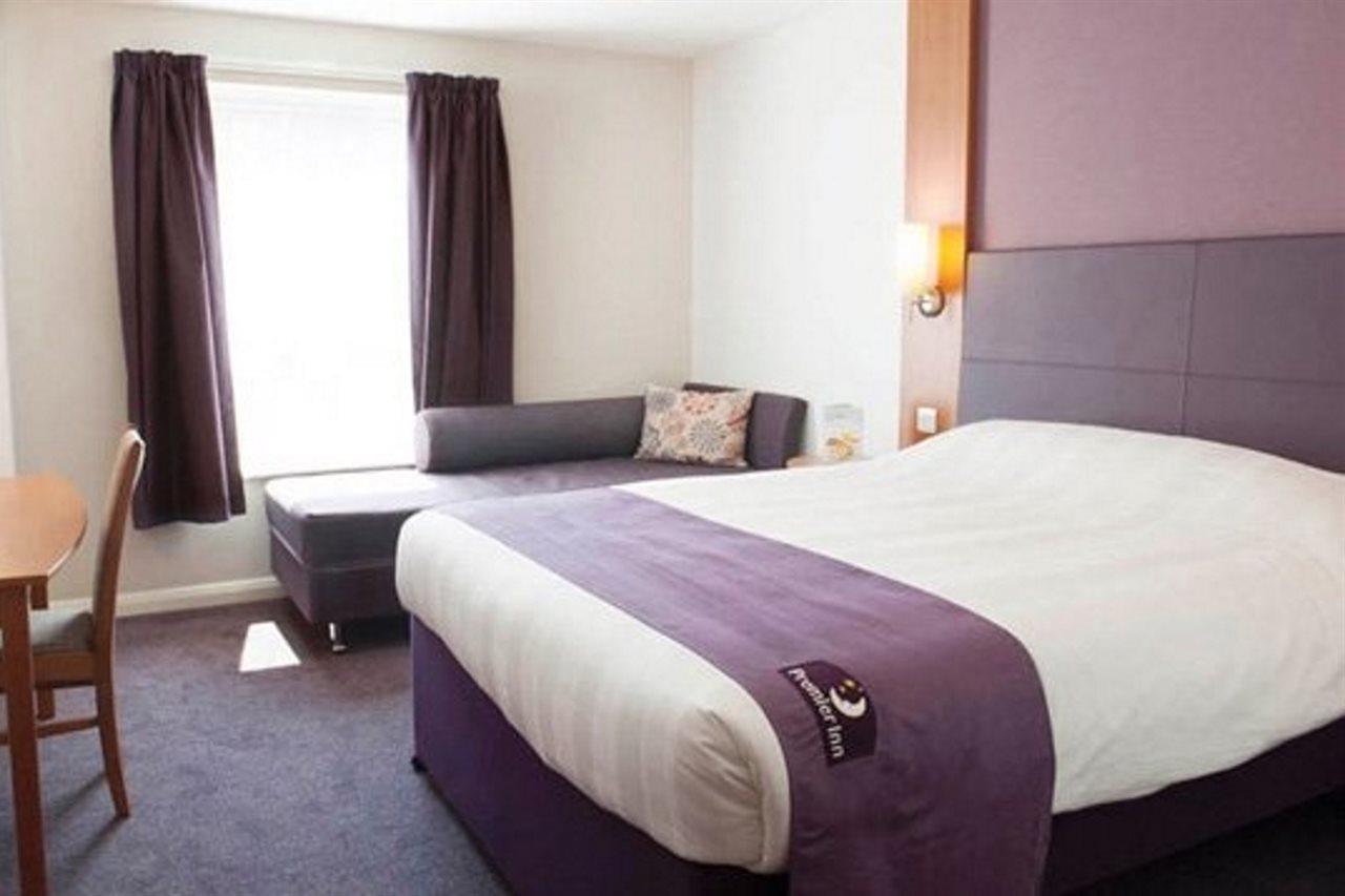 Premier Inn Guildford North - A3 Esterno foto