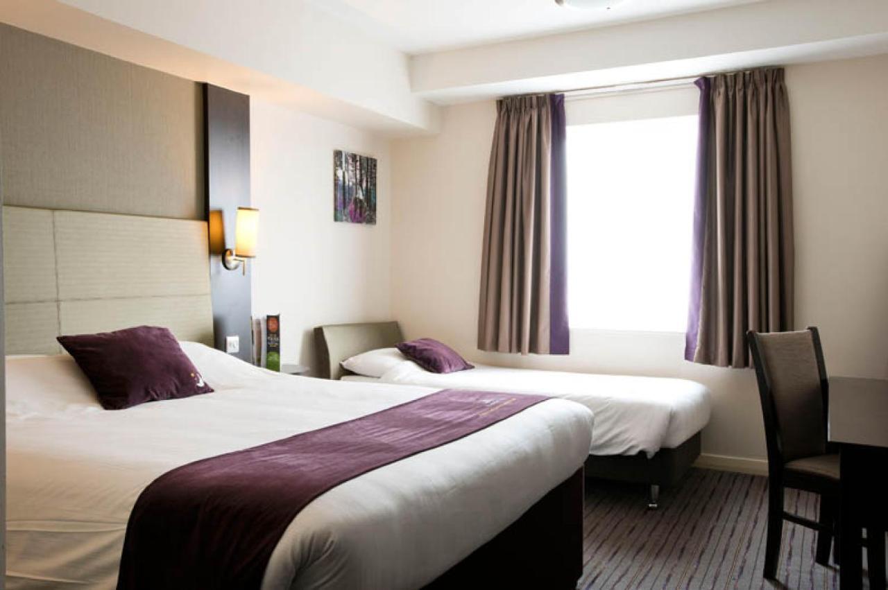 Premier Inn Guildford North - A3 Esterno foto