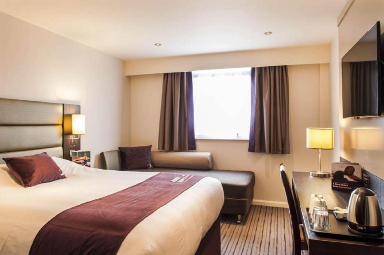 Premier Inn Guildford North - A3 Esterno foto